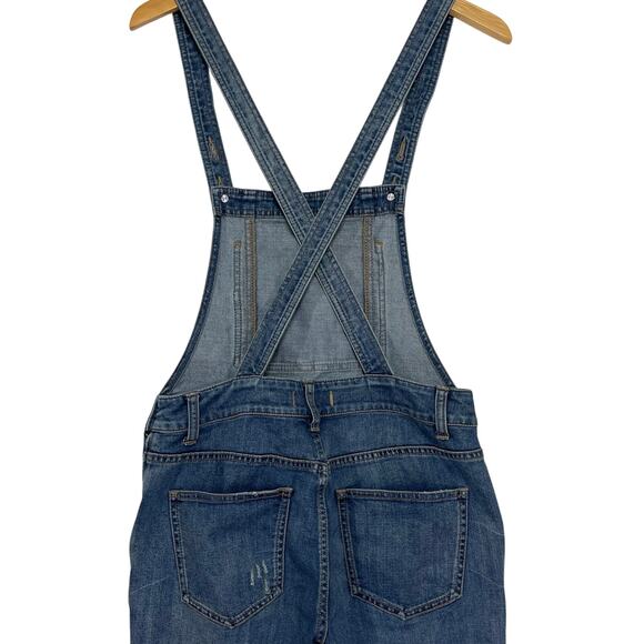 FREE PEOPLE Women’s Milo Distressed Tapered Leg Denim Overalls size 31 - Picture 9 of 10
